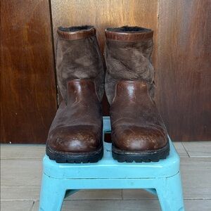 Men's UGG  winter boots brown suede and leather sz 15